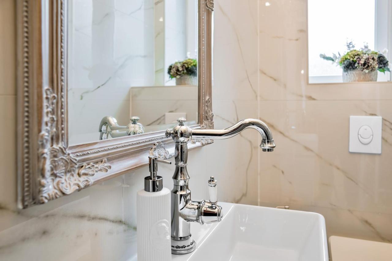 Luxury Class Apartment - 1St Floor, Large Apartment, Downtown, Newly Renovated, Fast Wifi, 4X Air Conditioning Zagrzeb Zewnętrze zdjęcie